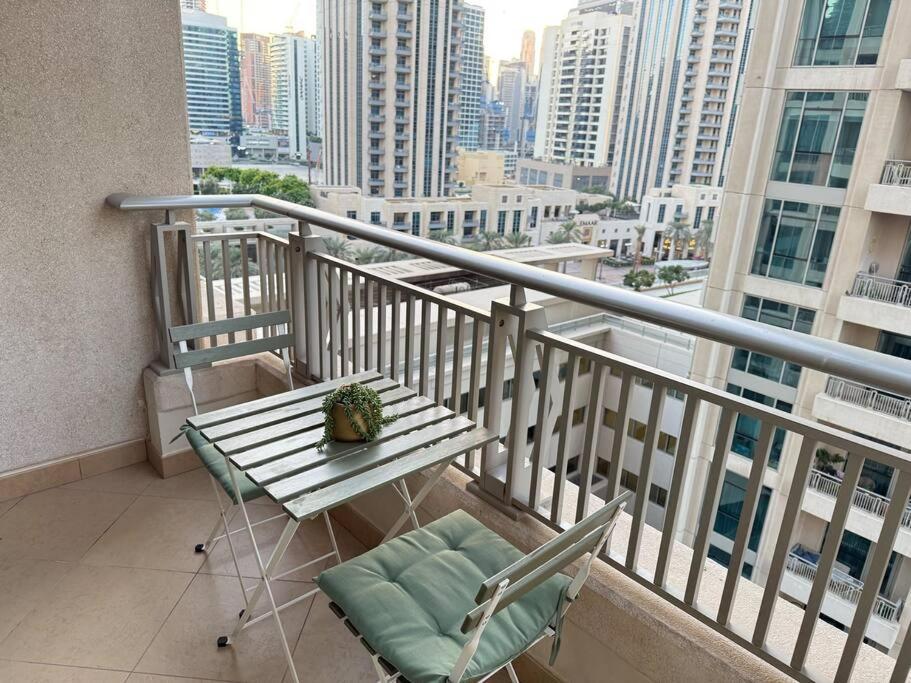 1Br Burj Khalifa View Designed Happiness Energies Apartment Dubai Exterior photo