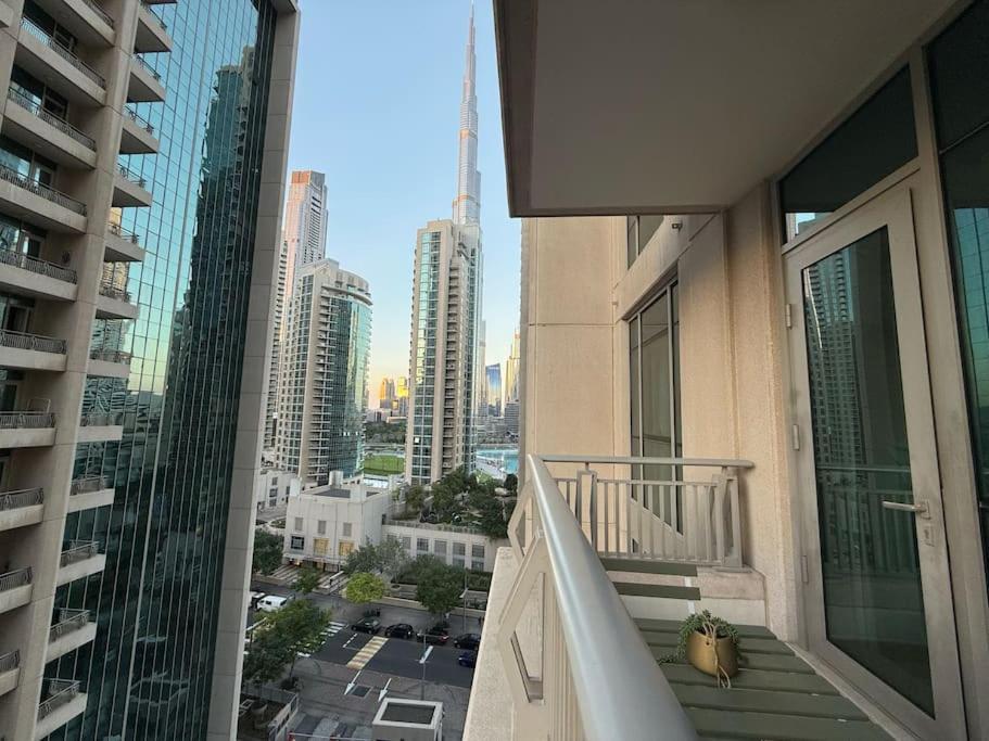 1Br Burj Khalifa View Designed Happiness Energies Apartment Dubai Exterior photo